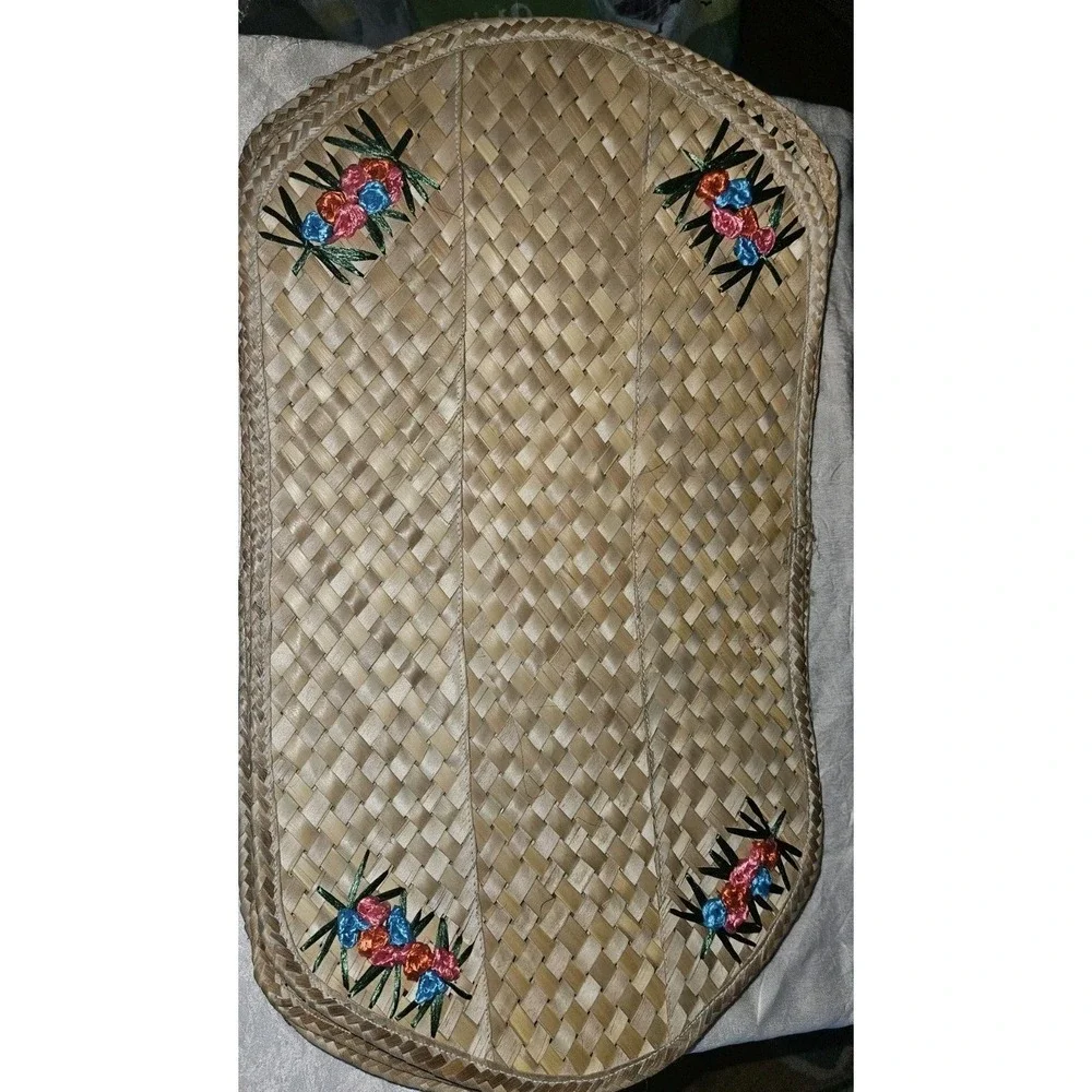 Set Of 4 VTG 70s Woven Floral Wicker Rattan Oval Placemats‎ Boho Beachy Cottage